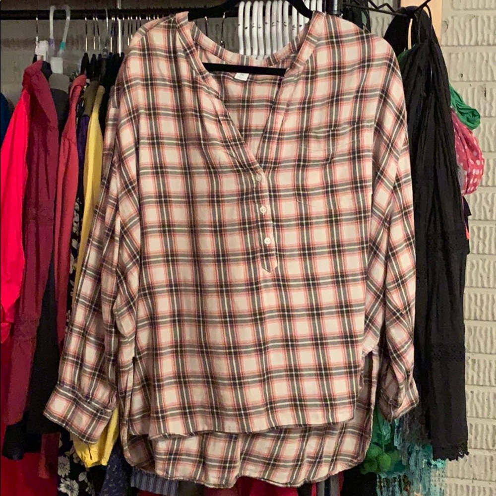 Old navy shirt